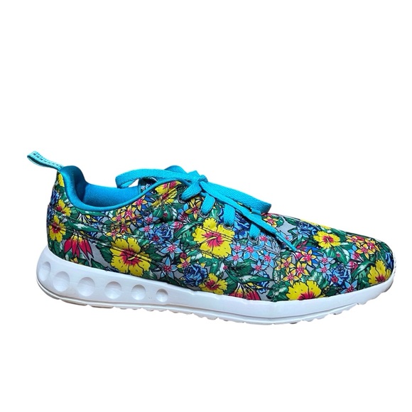 PUMA Women’s Carson Runner Hibiscus Sneakers - Picture 10 of 15